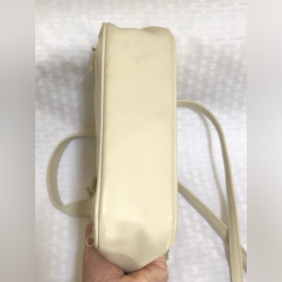 Rosetti Ivory Crossbody Purse 56” Removable Strap also has Handles - Picture 8 of 11